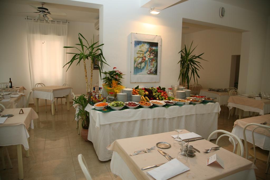 Hotel Toscana Marotta Dış mekan fotoğraf