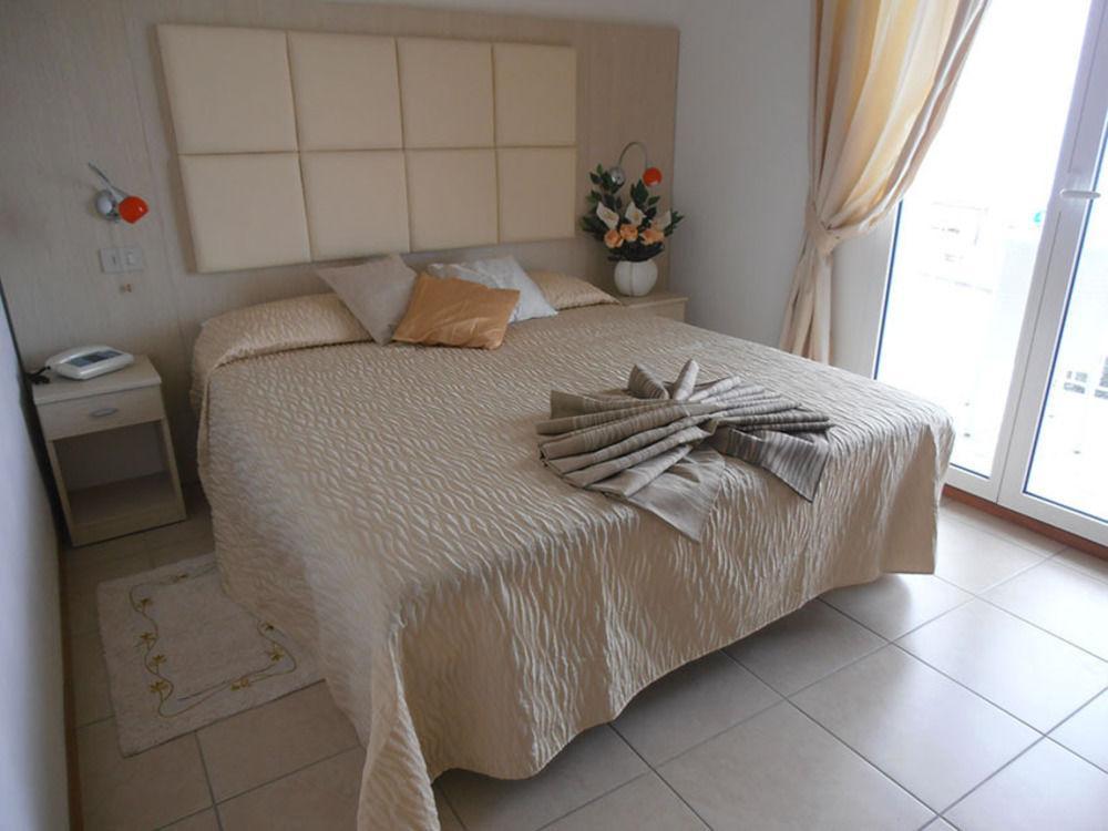 Hotel Toscana Marotta Dış mekan fotoğraf